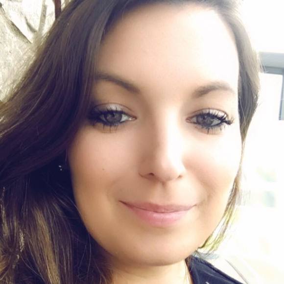 Meet your Posher, Isabelle - Picture 1 of 1